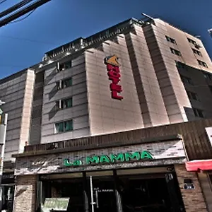 At Сеул